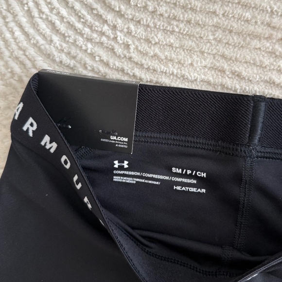 Under Armour Women’s Compression Low Rise Shorty Size S - Picture 6 of 8